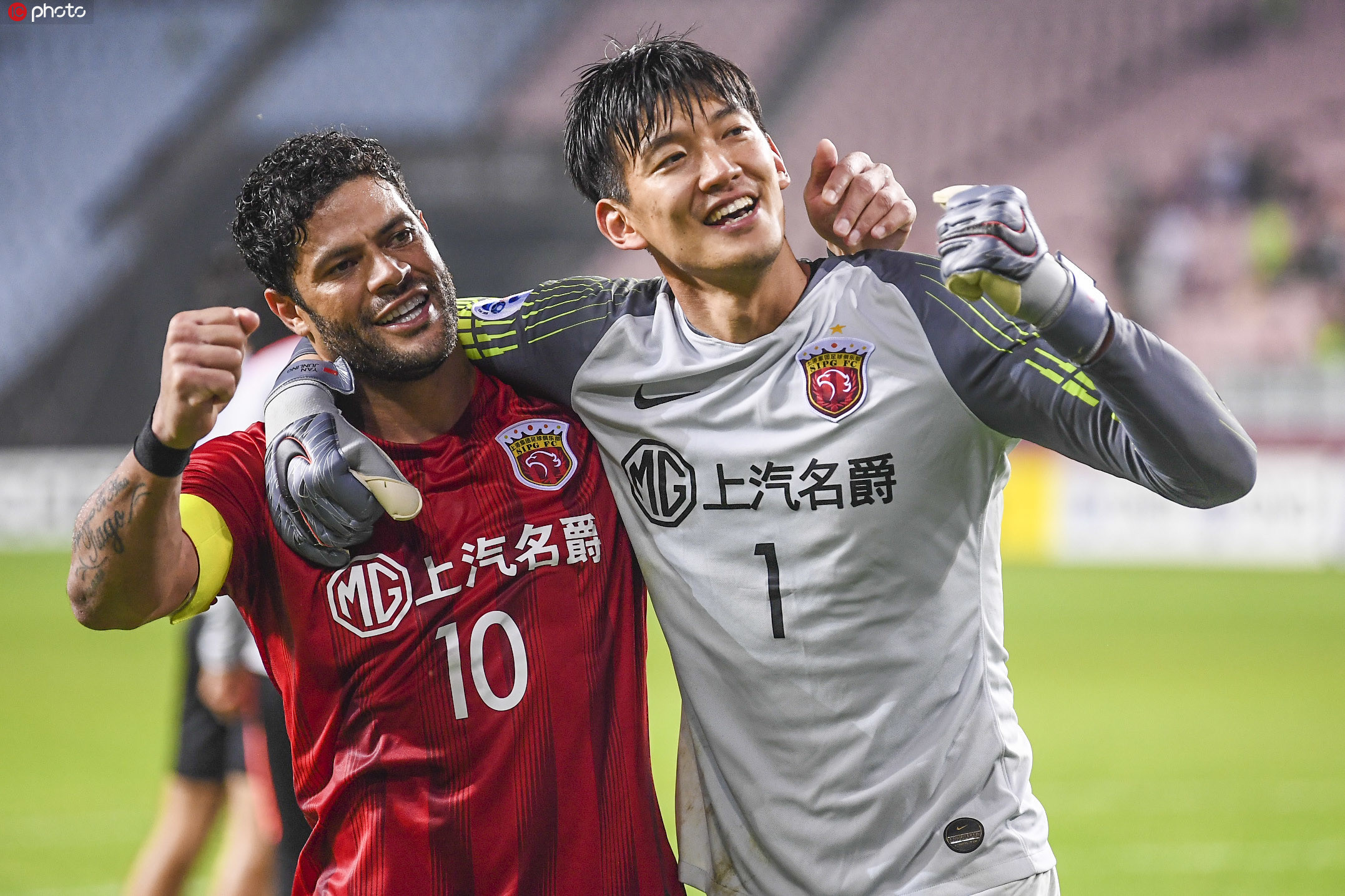 今夜亚冠传出新动向，夏洛特黄蜂远射贴柱，管理层表态：引发热议，控场能力受关注